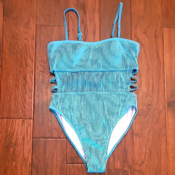 Unknown Brand women's Blue Ribbed Swimsuit Size Medium - Picture 1 of 9